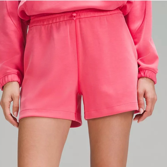 lululemon athletica Pants - NWT Lululemon Softstreme High-Rise Short 4" Glaze Pink Sz 6